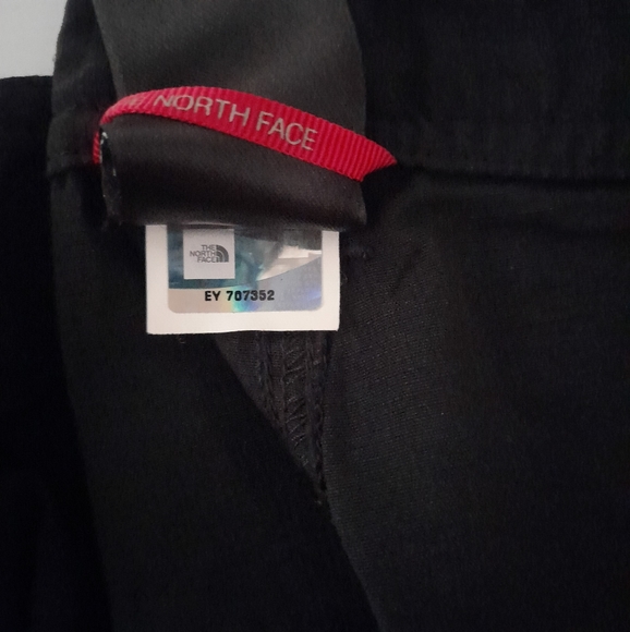 ● The North Face | Horizon Eva Cargo Shorts - Picture 12 of 15